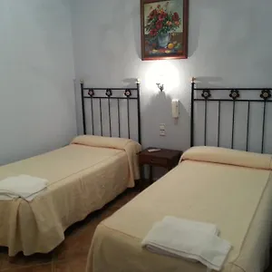  Pensión Restaurante El Cazador